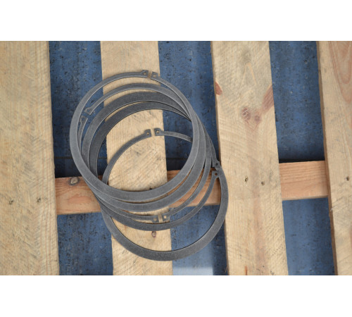 Стопорне кільце Ф105 ГОСТ 13942-86, DIN 471