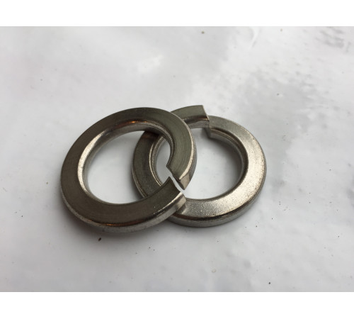 Шайба гровер DIN 7980 Ф8 із сталі А4 Шайба гровер DIN 7980 Ф8 із сталі А4