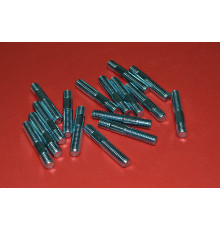 Шпилька М10 DIN 939 з загвинчуваним кінцем довжиною 1.25D клас міцності 8.8