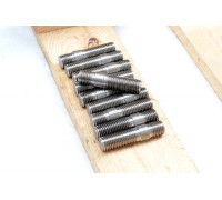 Шпилька М39 DIN 939 з загвинчуваним кінцем довжиною 1.25D класу міцності 8.8