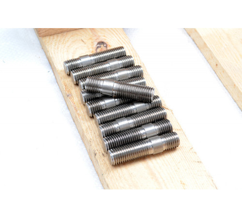 Шпилька М39 DIN 939 з загвинчуваним кінцем довжиною 1.25D класу міцності 8.8