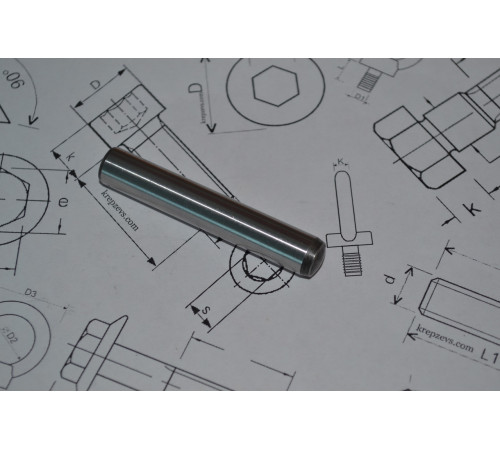 Штифт циліндричний з внутрішнім різьбленням загартований Ф12 DIN 7979 D, ISO 8733, ISO 8735