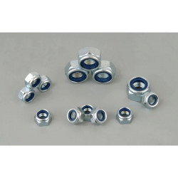 Як вибрати кріплення для агресивних середовищ (кислота, луг, сіль)