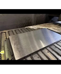 Як правильно обрати послуги плоского шліфування для металевих деталей.