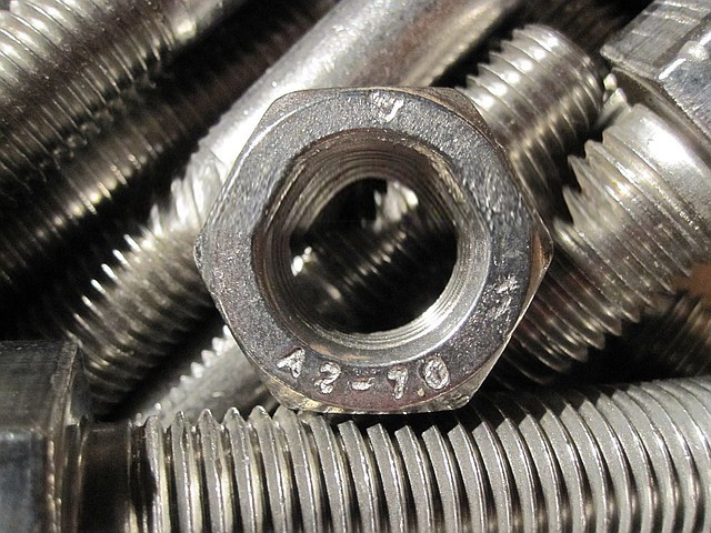 Виробництво гайок по кресленням